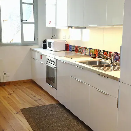 Agreable Maison Au Centre Historique De Avec Garage 펜션 푸아