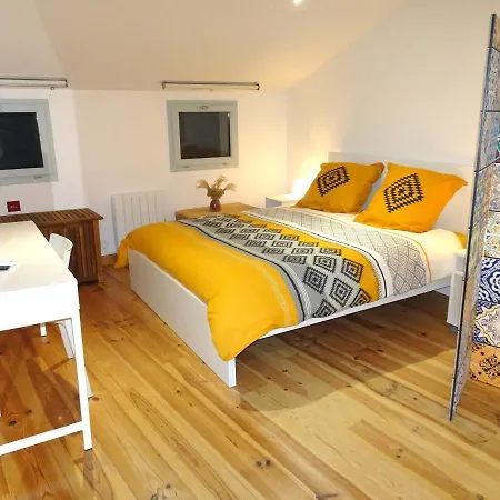 Agreable Maison Au Centre Historique De Avec Garage